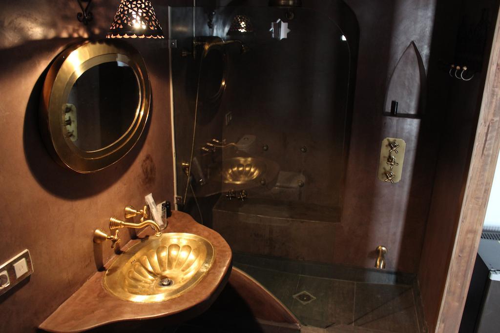 Hotel La Boheme Caces Szoba fotó