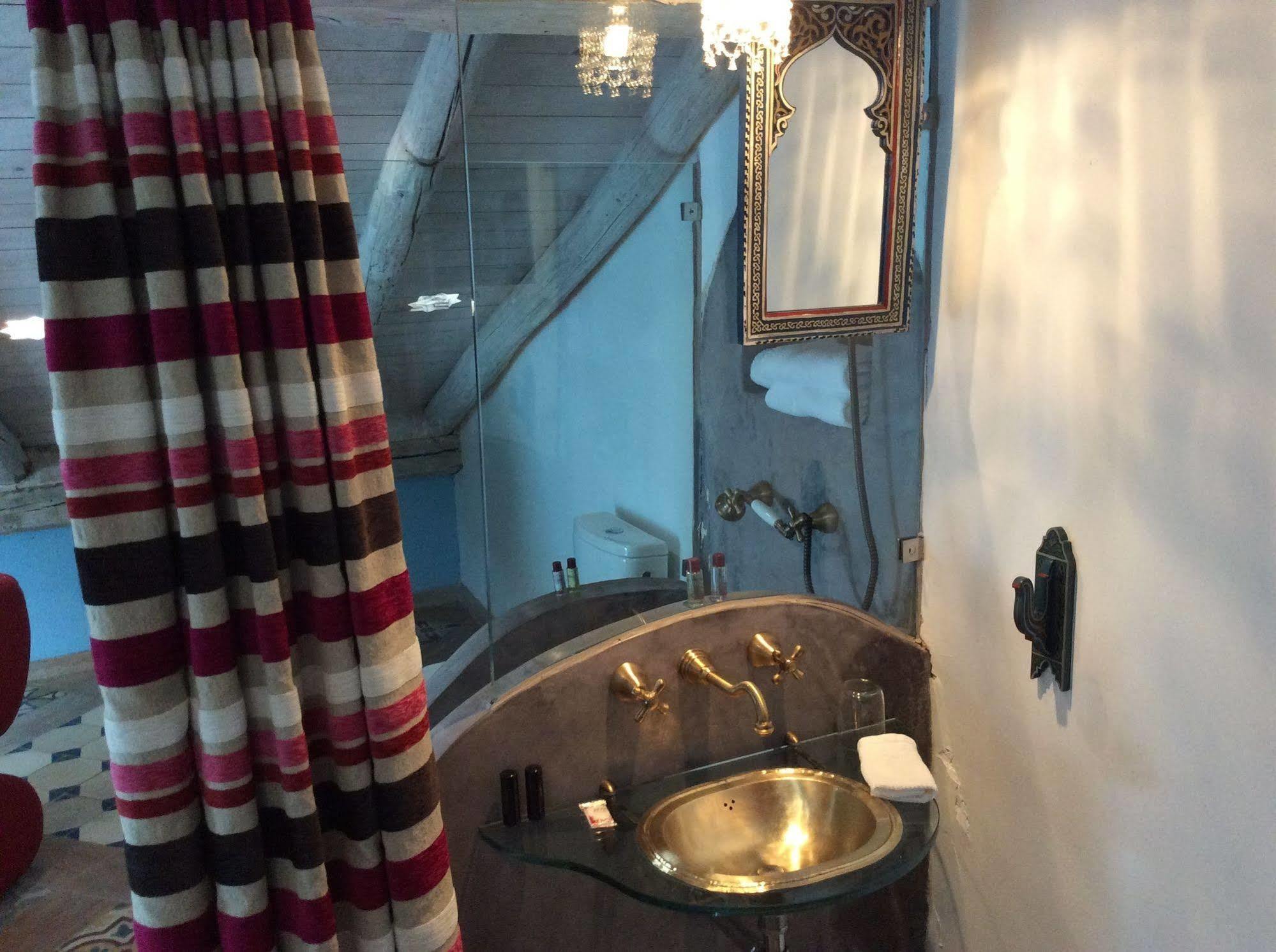 Hotel La Boheme Caces Kültér fotó