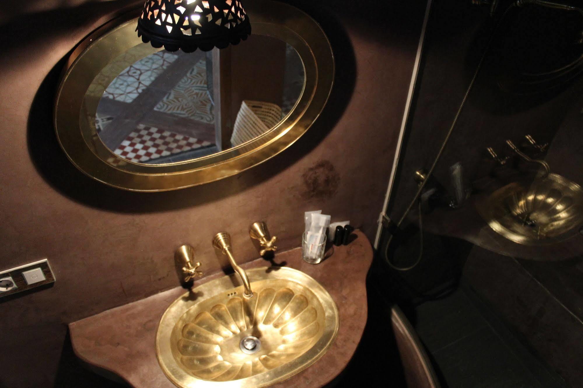 Hotel La Boheme Caces Kültér fotó